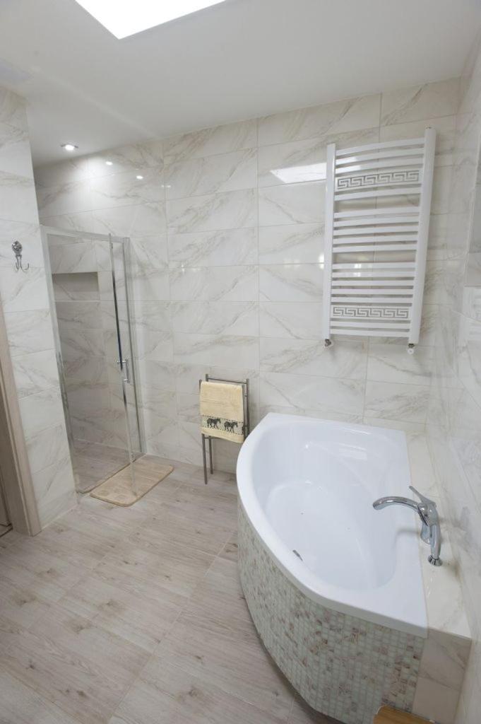 Apartamenty Pod Fortami Przemyśl Eksteriør billede